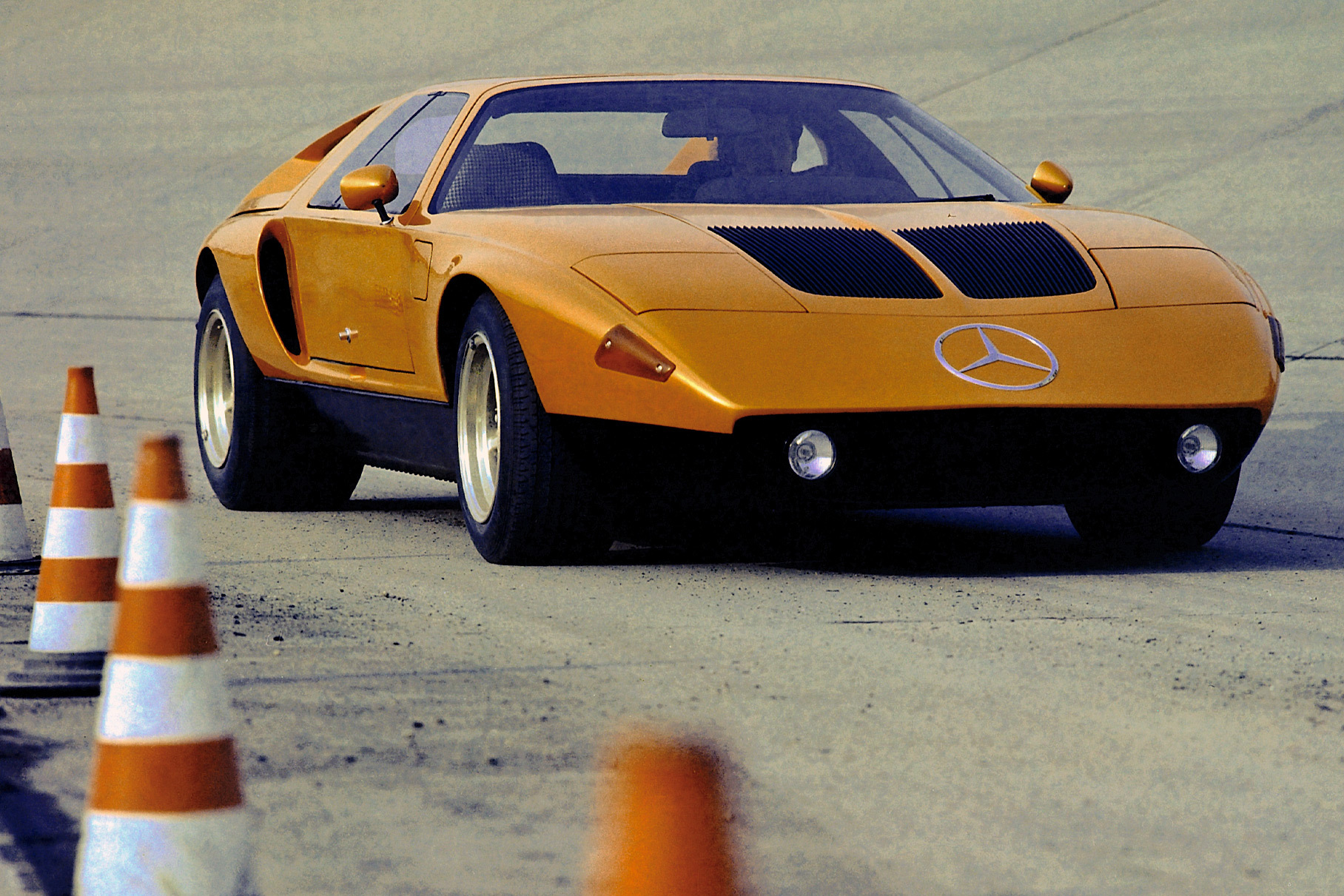 Mercedes-Benz C111: концепт, который не собирался уходить20