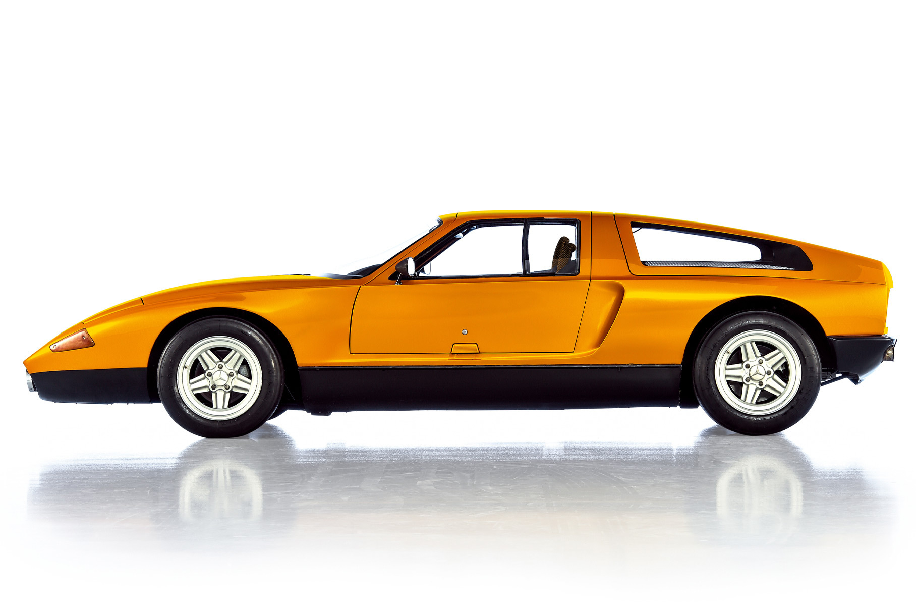 Mercedes-Benz C111: концепт, который не собирался уходить31