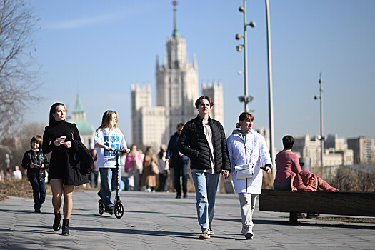 Москвичам пообещали возвращение летнего тепла