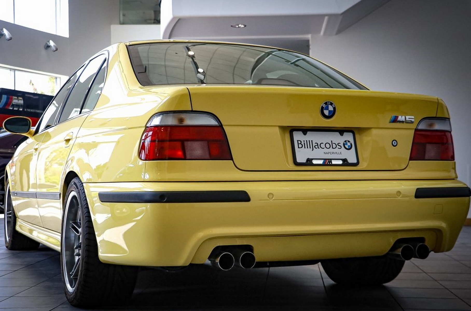 На продажу выставили новую BMW M5 E39: цена удивила1