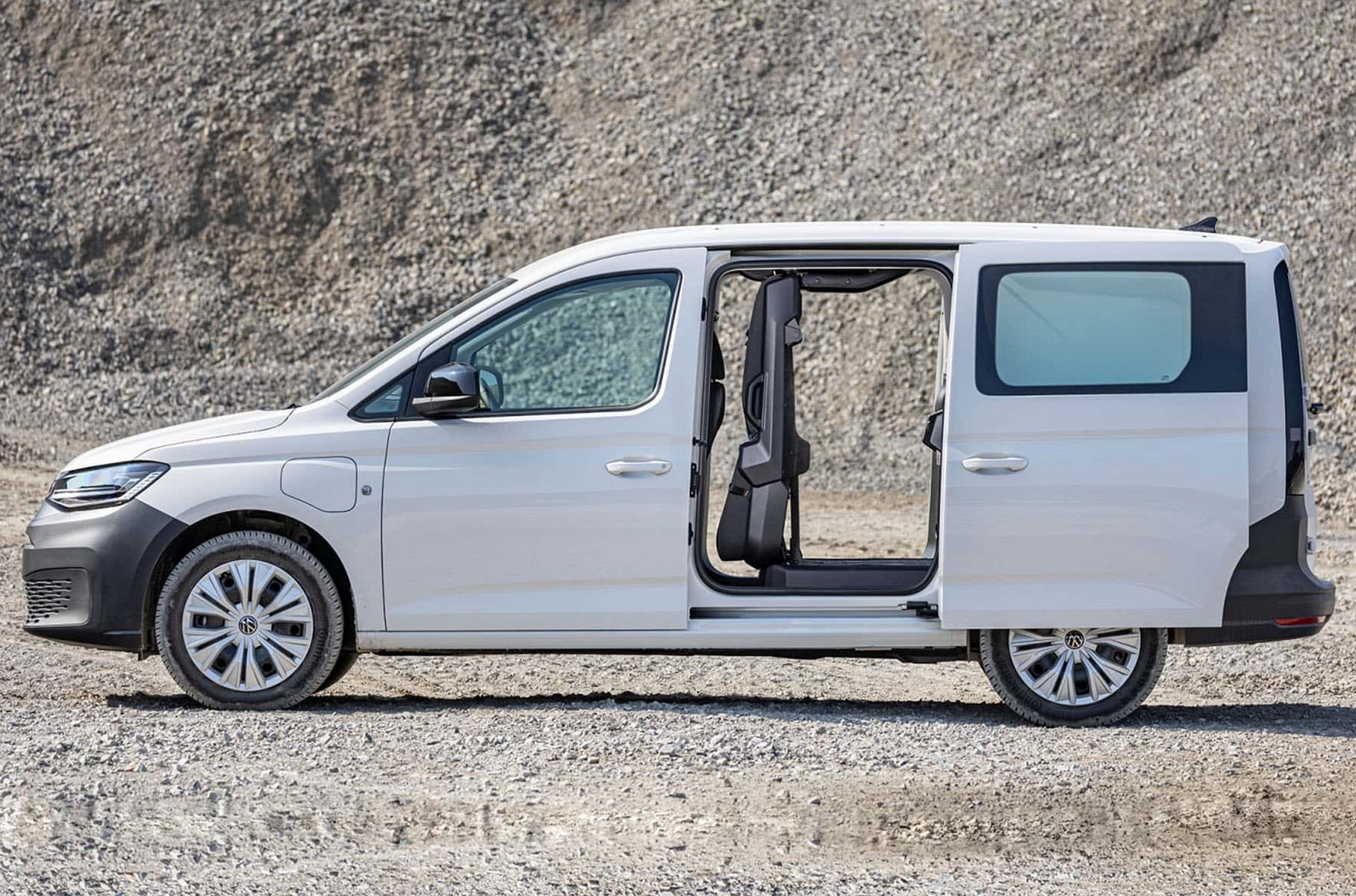 Новый Volkswagen Caddy: фургон-трансформер и экономичная версия1