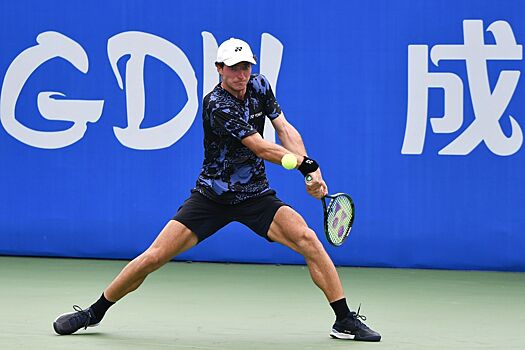 Россиянин Алибек Качмазов вышел в основную сетку турнира ATP-250 в Чэнду