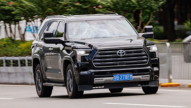 Состоялся дебют обновленного внедорожника Toyota Sequoia