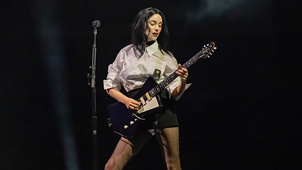 St. Vincent выпустит испаноязычную версию альбома All Born Screaming