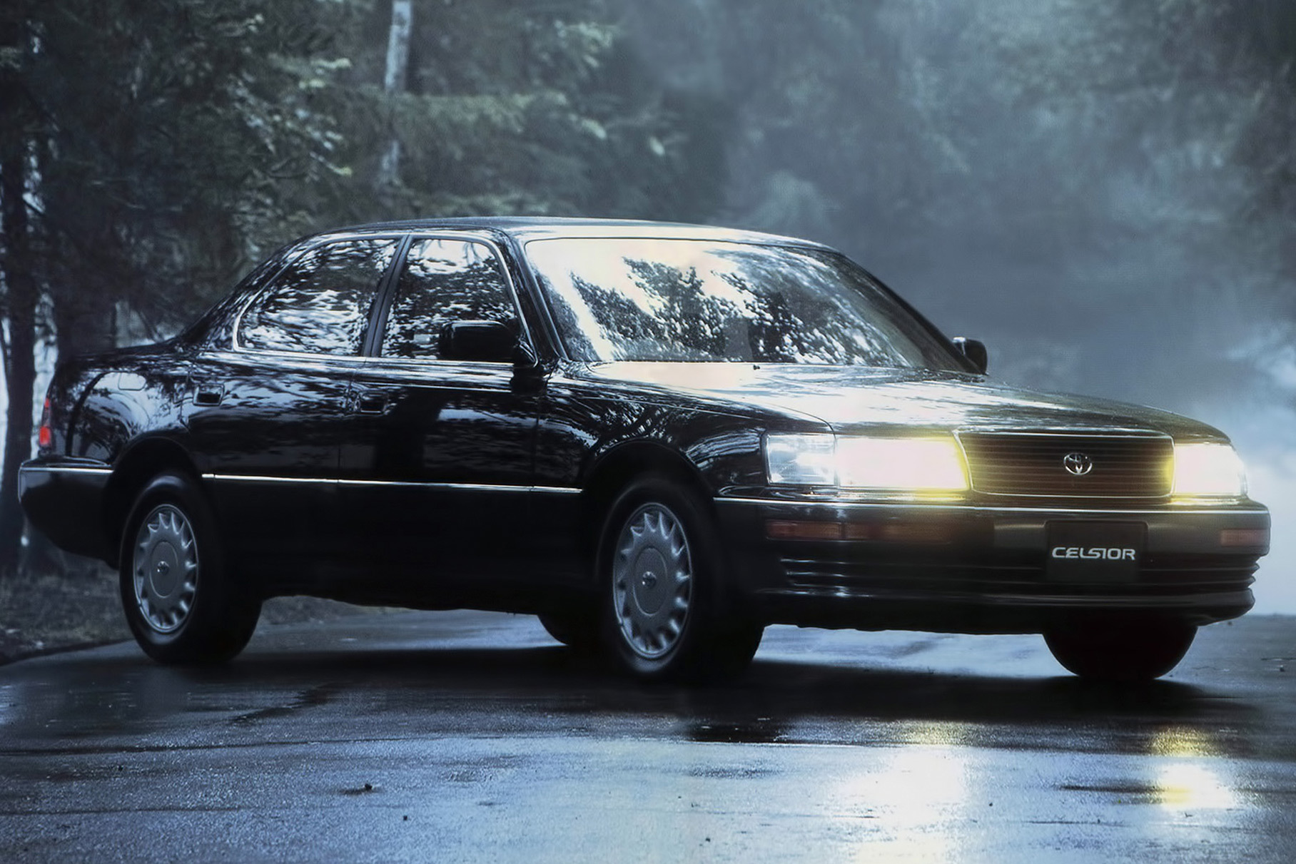 35 лет Lexus LS11