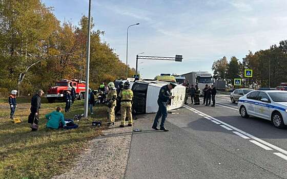 В Чувашии 13 пассажиров маршрутки пострадали в аварии с самосвалом