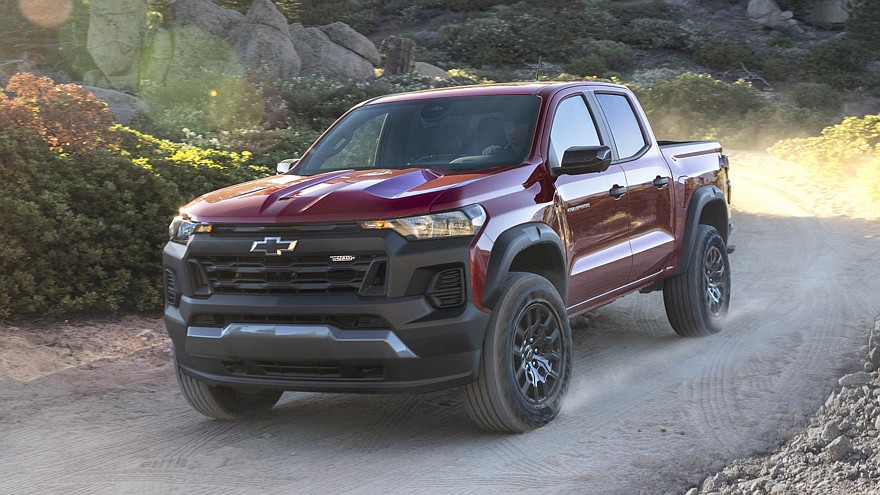 Chevrolet Colorado откажется от самого маломощного двигателя1