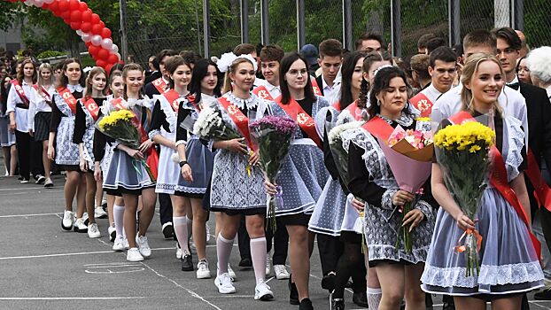 Эксперт указал на «перегруженность» детей в учебных заведениях