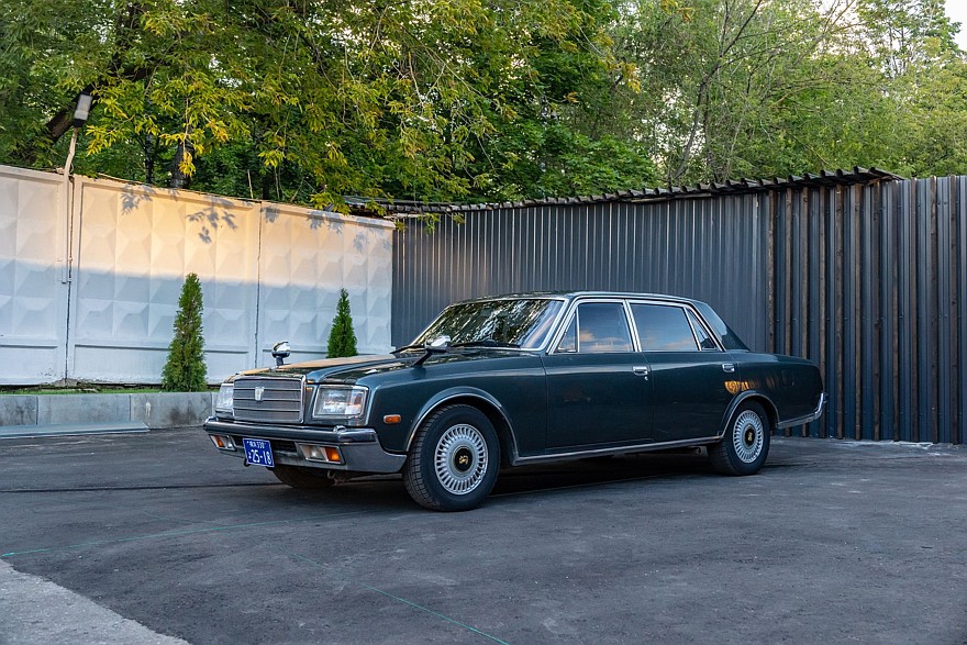 Национальное достояние: опыт владения Toyota Century первого поколения 1991 года13