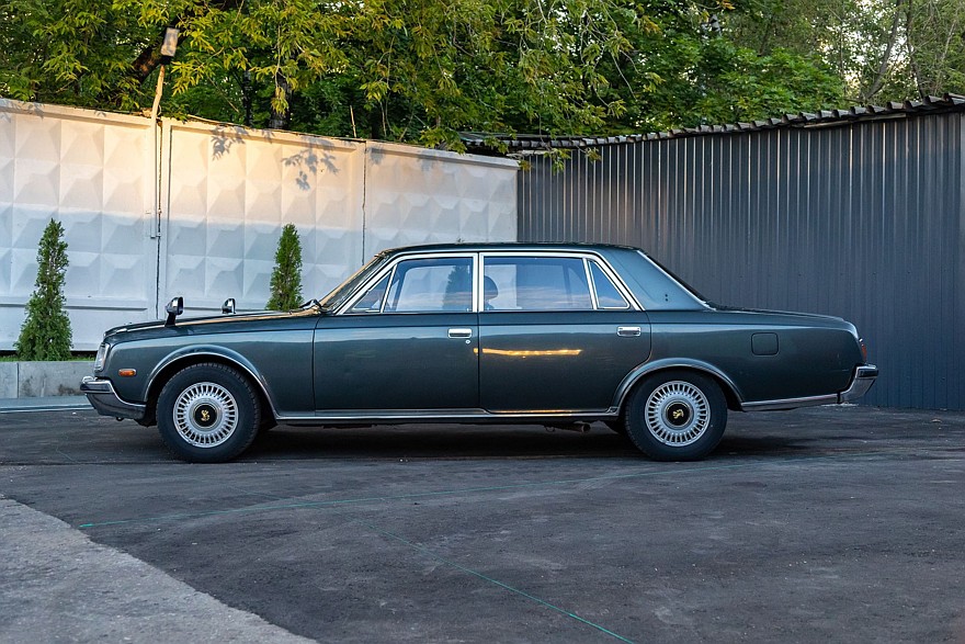 Национальное достояние: опыт владения Toyota Century первого поколения 1991 года2