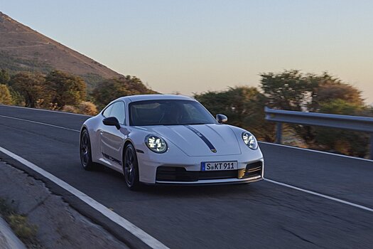 Представлен облегченный Porsche 911 Carrera T c «механикой»