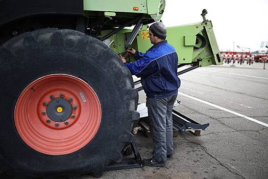 Продавцы сельхозтехники попросили Набиуллину о помощи