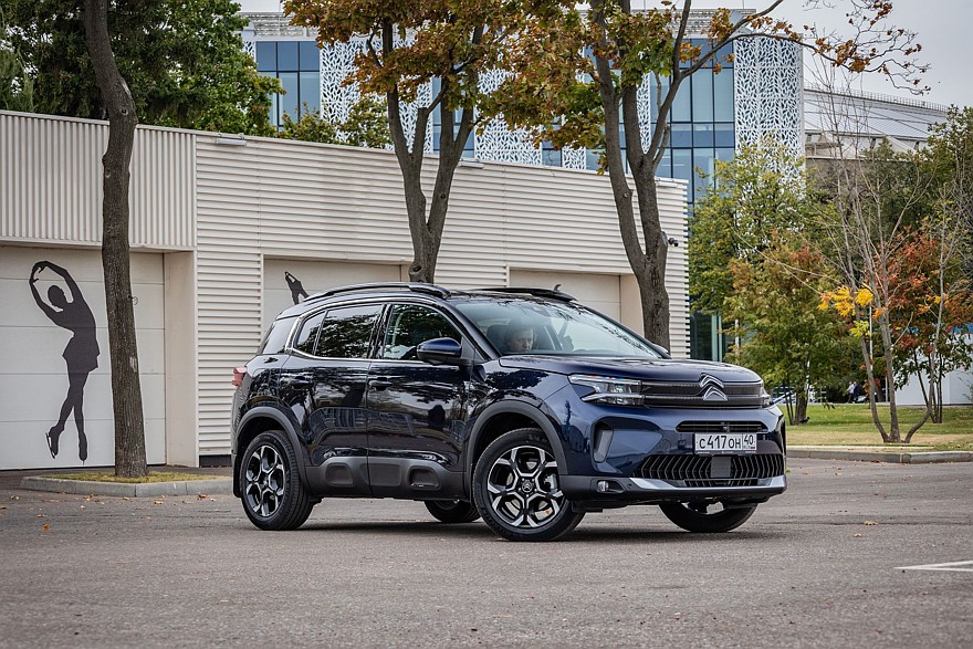 Тест-драйв Citroen C5 Aircross: непохожий на тебя9