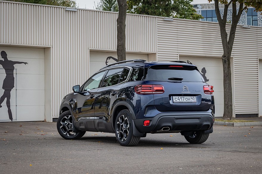 Тест-драйв Citroen C5 Aircross: непохожий на тебя10