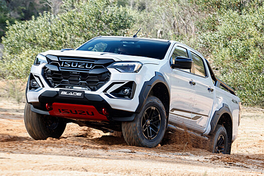 У пикапа Isuzu D-Max появилась новая топовая версия Blade