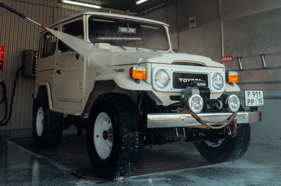 В России продают уникальный Toyota Land Cruiser 1979 года2