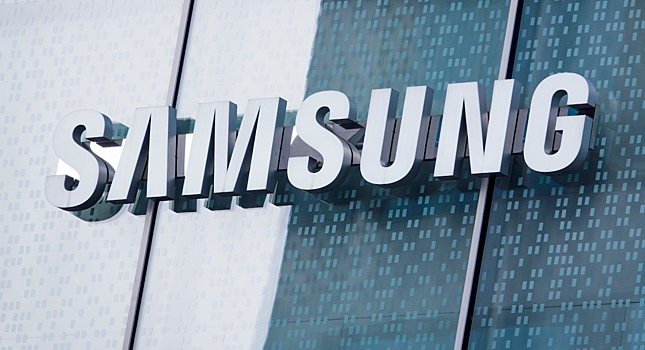 Акции Samsung обвалились до минимума за 4 года