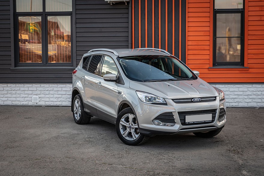 Ford Kuga II с пробегом: подгнивающие пороги и аккумулятор как расходник6