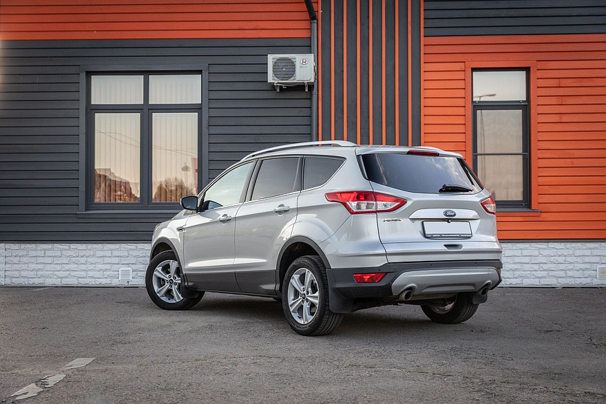 Ford Kuga II с пробегом: подгнивающие пороги и аккумулятор как расходник7