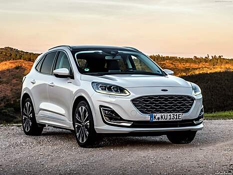 Изучаем Ford Kuga II с пробегом: подгнивающие пороги и аккумулятор как расходник