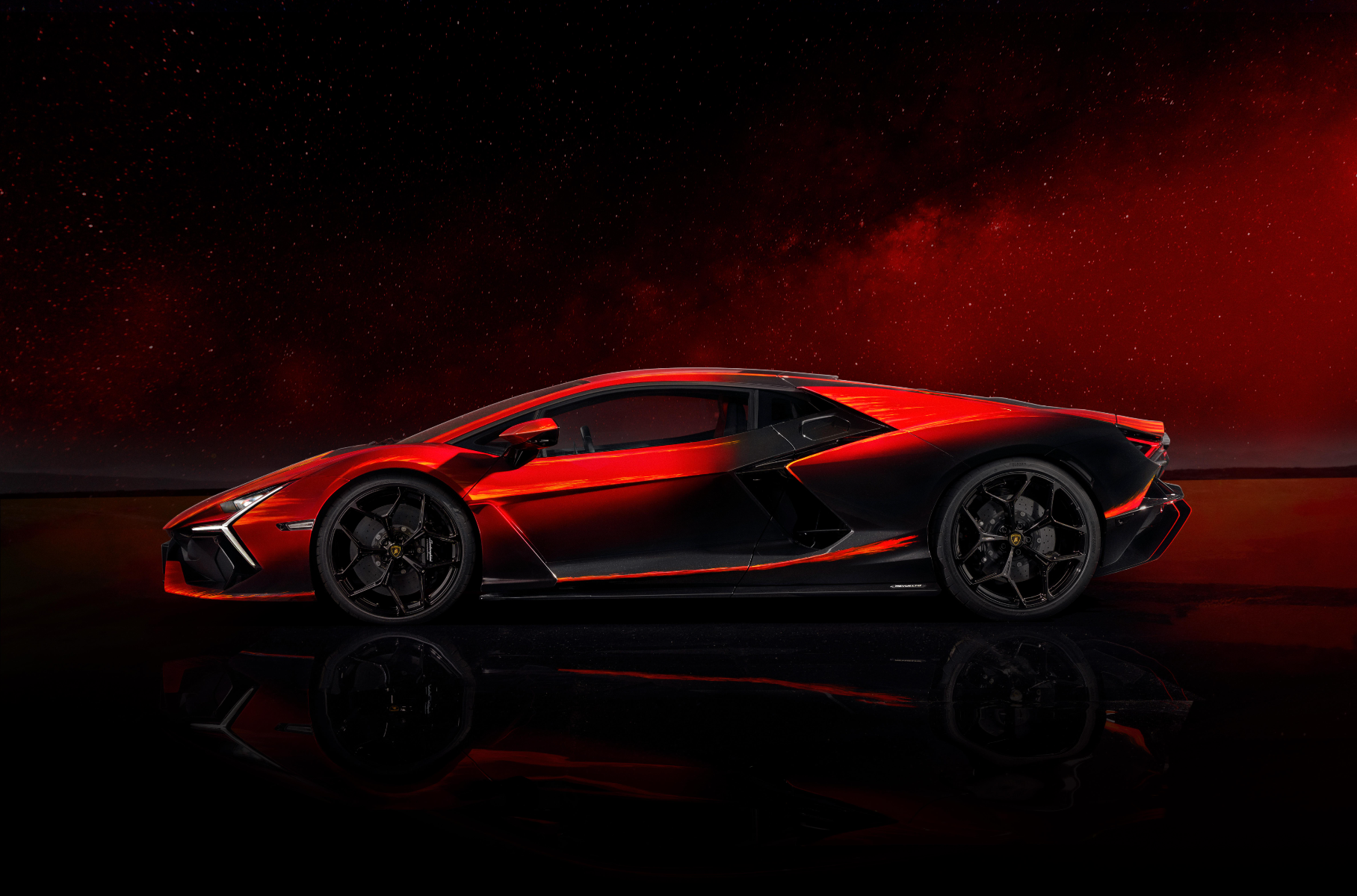 Посмотрите на уникальный Lamborghini Revuelto для Китая3