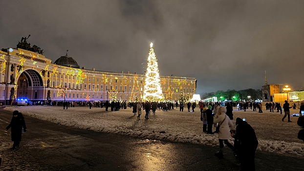 Россияне на новогодних каникулах планируют поездки в Петербург и Ленобласть