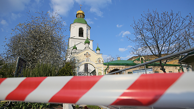 Украинский ресторатор устроил кулинарное шоу в Киево-Печерской лавре